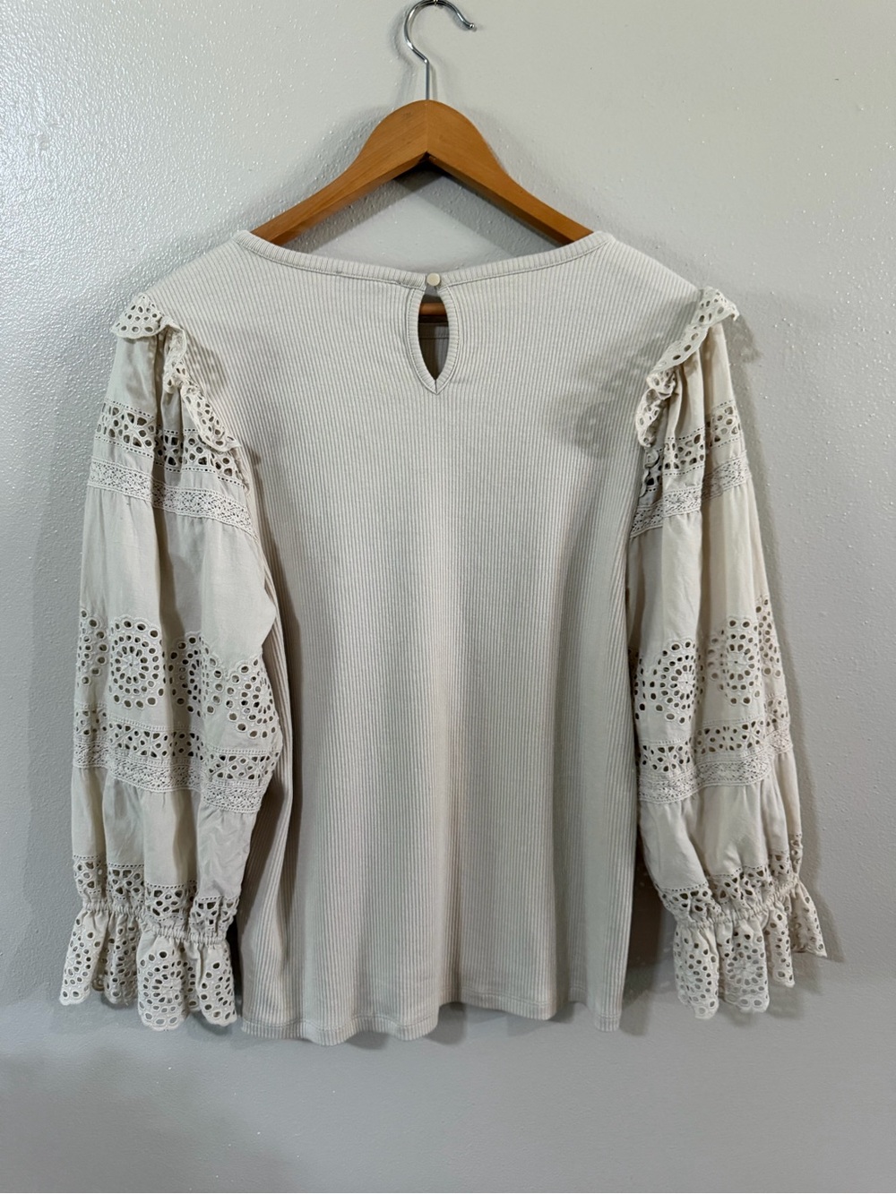 J. Crew | Ruffle-trim Eyelet Long Balloon Sleeve Top in Vintage Rib - XL - Picture 7 of 10